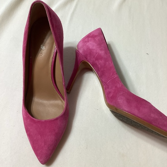 CALVIN KLEIN LADIES PUMPS - Picture 2 of 5